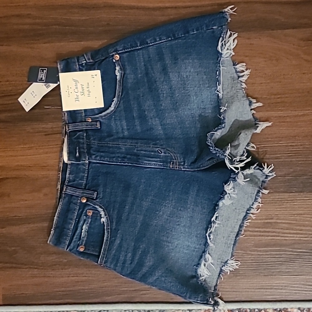 Abercrombie and Fitch cut off short high rise